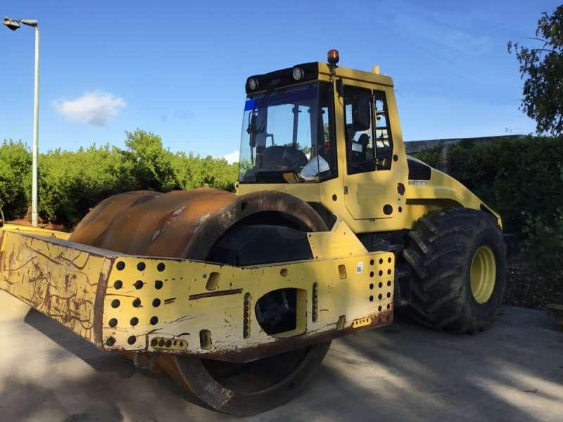 Bomag BW 226 DI-4 BVC - Compactador mixto: foto 1 Bomag BW 226 DI-4 BVC - Compactador mixto: foto 1