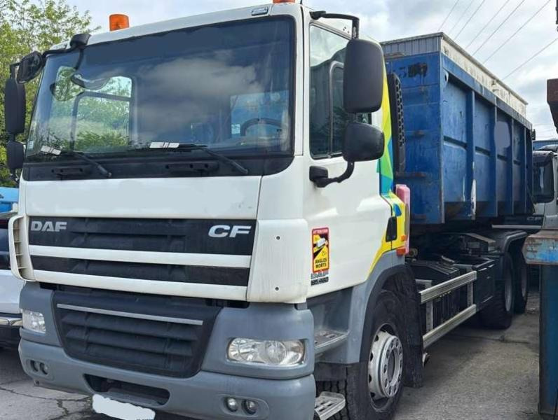 DAF CF 85.460 6X2 - Camión multibasculante: foto 2 DAF CF 85.460 6X2 - Camión multibasculante: foto 2