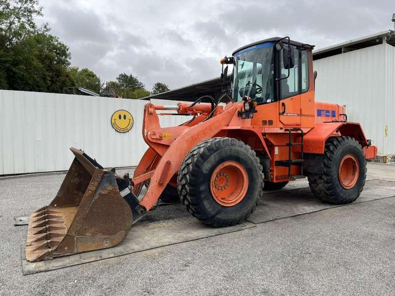 Hitachi W130A - Cargadora de ruedas: foto 1 Hitachi W130A - Cargadora de ruedas: foto 1