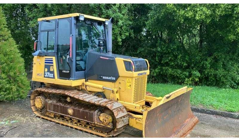 Komatsu D37EX - Bulldozer: foto 1 Komatsu D37EX - Bulldozer: foto 1