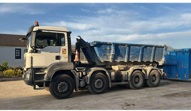 MAN TGS 35.460 8X4 - Camión multibasculante: foto 1 MAN TGS 35.460 8X4 - Camión multibasculante: foto 1