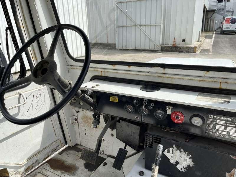 Tractor TAYLOR-DUNN TC-40: foto 32