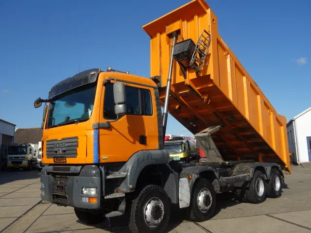 MAN TGA 41-440 8X6 MANUAL GEARBOX 22M3 MEILLER TIPPER - Camión volquete: foto 1 MAN TGA 41-440 8X6 MANUAL GEARBOX 22M3 MEILLER TIPPER - Camión volquete: foto 1