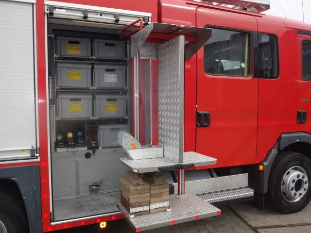 MAN TGM 15.290 15-280 BOMBEROS FIRE TRUCK, 3000 LITER PER MIN - Camión de bomberos: foto 4 MAN TGM 15.290 15-280 BOMBEROS FIRE TRUCK, 3000 LITER PER MIN - Camión de bomberos: foto 4
