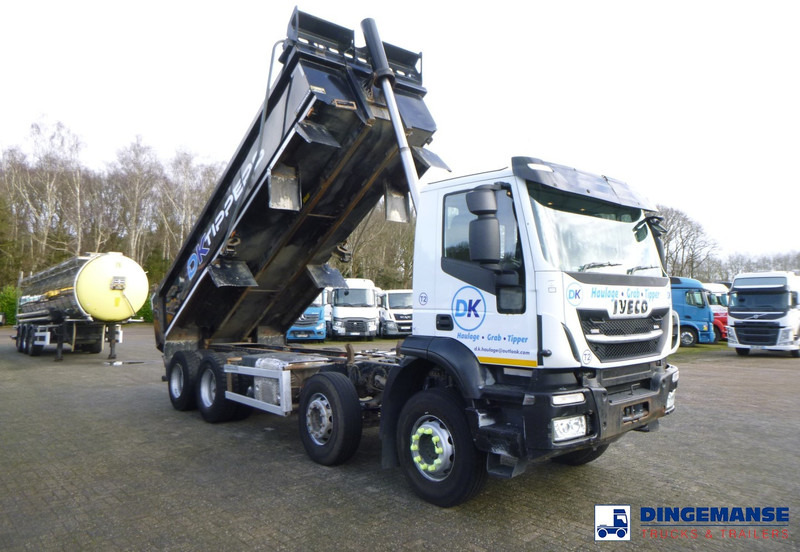 Iveco Stralis X-Way 460 8x4 RHD tipper - Camión volquete: foto 2 Iveco Stralis X-Way 460 8x4 RHD tipper - Camión volquete: foto 2