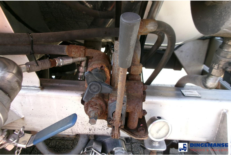 Semirremolque cisterna LAG Chemical tank inox 37.5 m3 / 1 comp + pump: foto 12