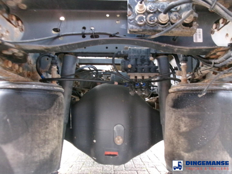Renault Premium 270 dxi 4x2 fuel tank 13.6 m3 / 4 comp - Camión cisterna: foto 5 Renault Premium 270 dxi 4x2 fuel tank 13.6 m3 / 4 comp - Camión cisterna: foto 5