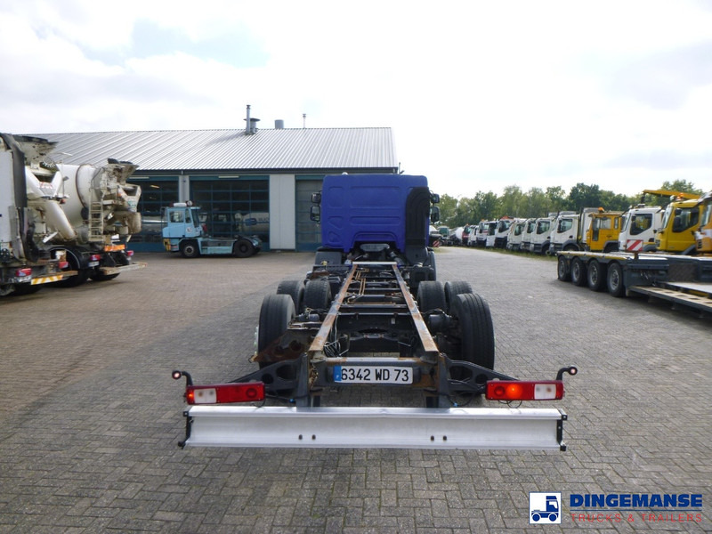 Renault Premium 320 dxi 6x2 chassis ADR - Camión cisterna: foto 5 Renault Premium 320 dxi 6x2 chassis ADR - Camión cisterna: foto 5