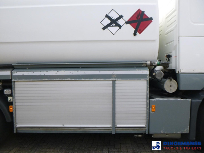 Volvo FH 460 6x2 fuel tank 23.6 m3 / 4 comp - Camión cisterna: foto 5 Volvo FH 460 6x2 fuel tank 23.6 m3 / 4 comp - Camión cisterna: foto 5