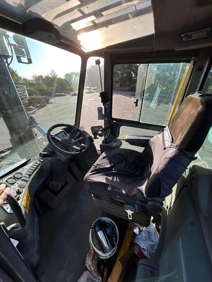 Kalmar DCE160-6 - Carretilla elevadora diésel: foto 4 Kalmar DCE160-6 - Carretilla elevadora diésel: foto 4