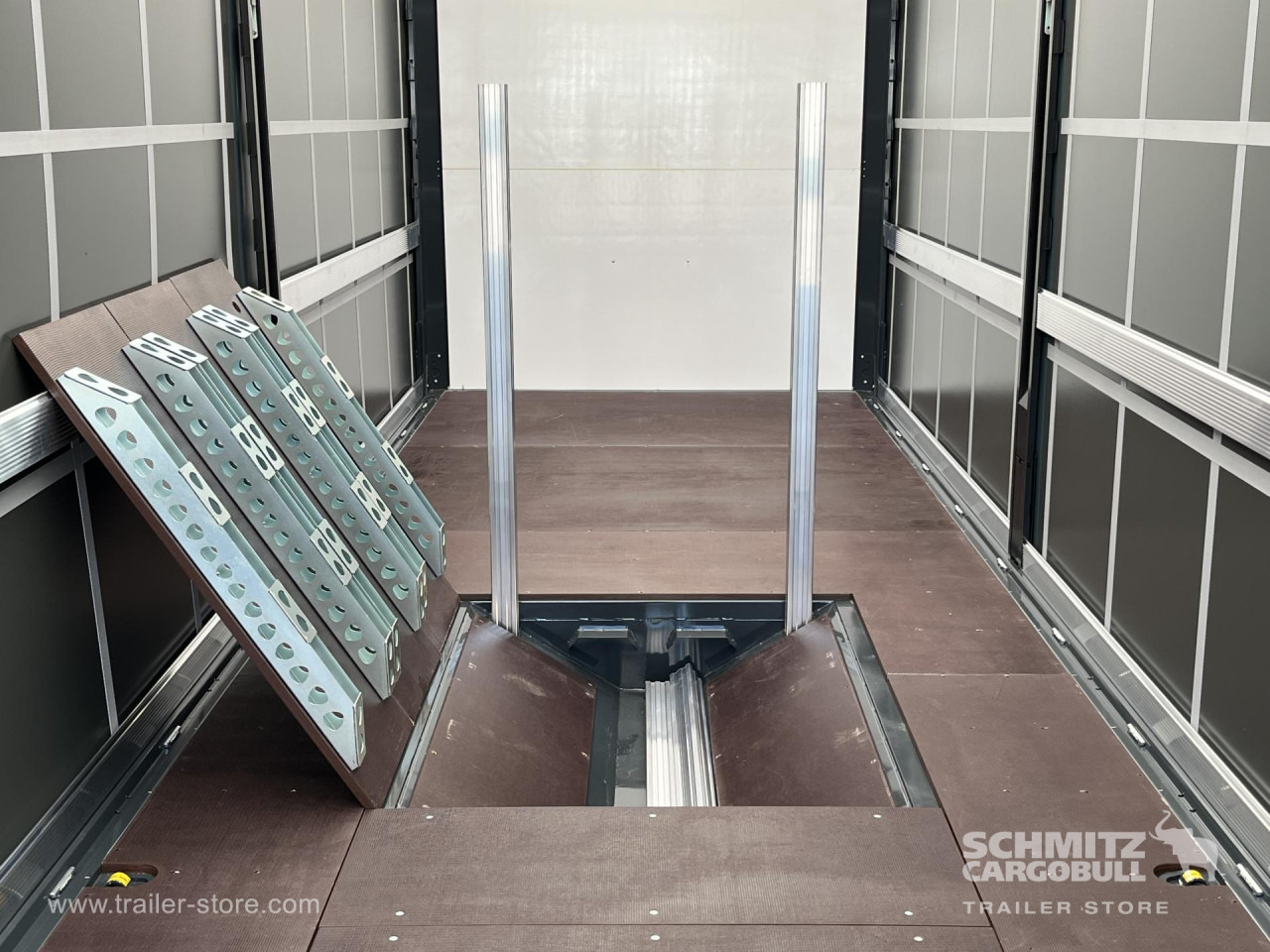 BERGER Auflieger Curtainsider Coil - Semirremolque lona: foto 5 BERGER Auflieger Curtainsider Coil - Semirremolque lona: foto 5