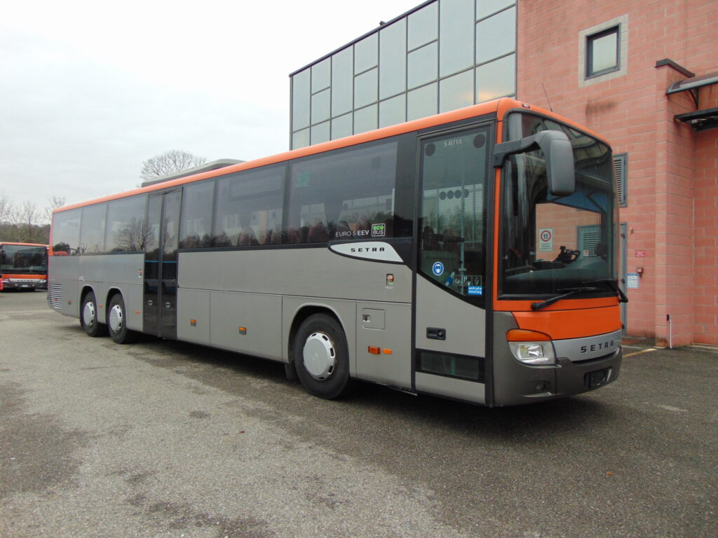 N.1 SETRA S 417 UL – Anno 2009 - Autobús suburbano: foto 1 N.1 SETRA S 417 UL – Anno 2009 - Autobús suburbano: foto 1
