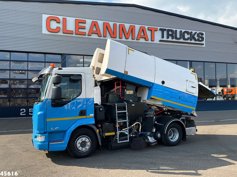 DAF FA LF 180 Euro 6 Johnston VS502 Just 138.807 km! - Barredora vial: foto 2 DAF FA LF 180 Euro 6 Johnston VS502 Just 138.807 km! - Barredora vial: foto 2