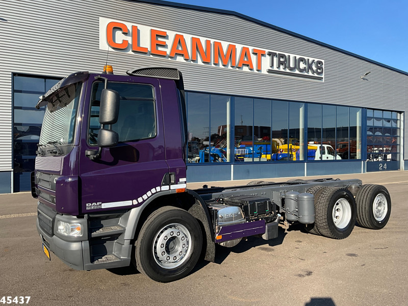 DAF FAN 75 CF 250 Chassis cabine with PTO Just 157.104 km! - Camión chasis: foto 1 DAF FAN 75 CF 250 Chassis cabine with PTO Just 157.104 km! - Camión chasis: foto 1