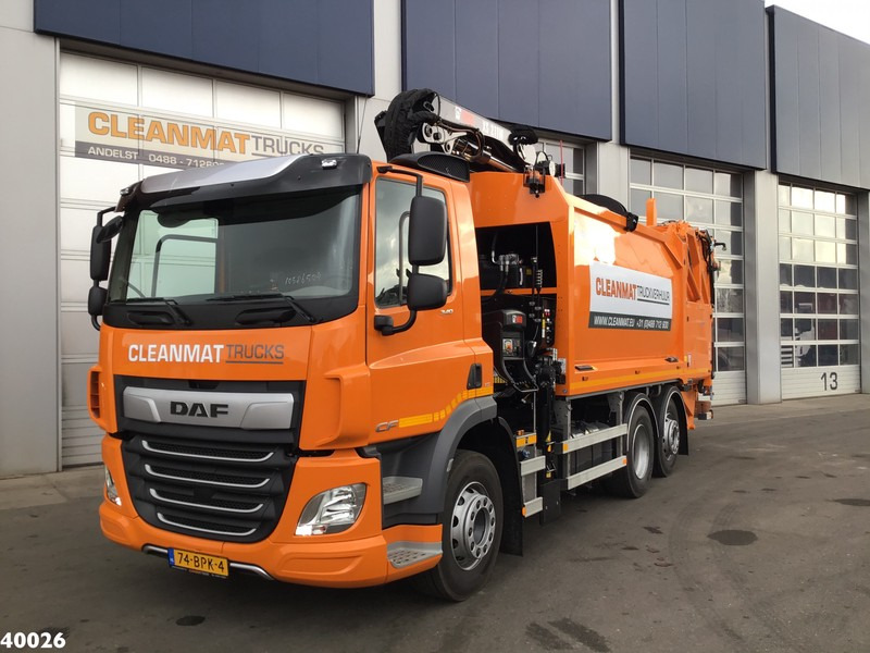 DAF FAN CF 340 Hiab 21 Tonmeter laadkraan - Camión de basura: foto 2 DAF FAN CF 340 Hiab 21 Tonmeter laadkraan - Camión de basura: foto 2