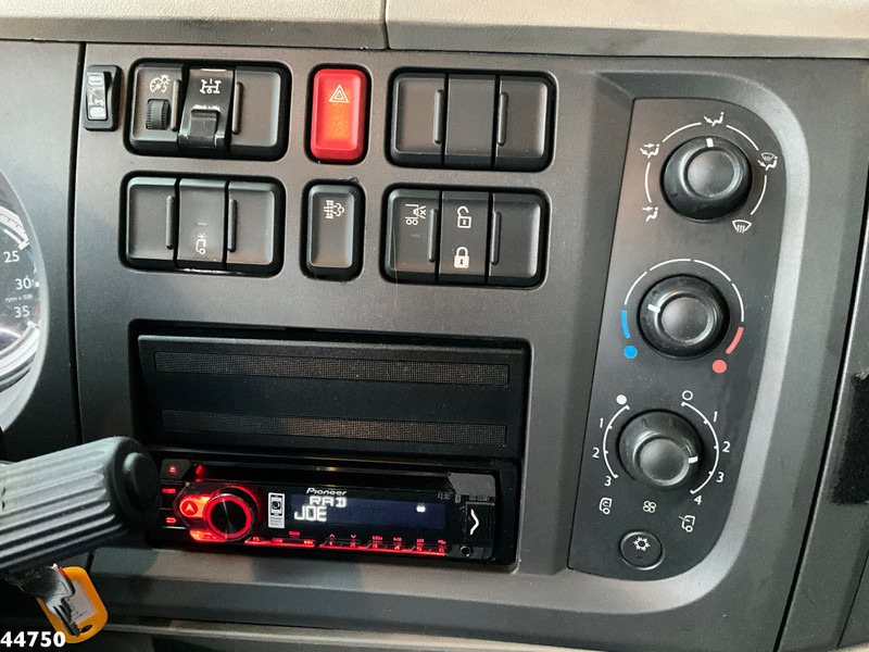 Camión volquete, Camión grúa DAF FAN LF 220 Euro 6 Hiab 11 Tonmeter laadkraan Just 166.649 Km!: foto 17
