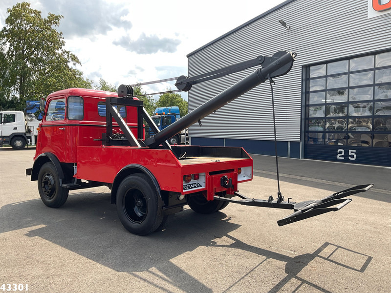 DAF T1300 ''Kikker'' Bergingswagen - Grua de remolque autos: foto 4 DAF T1300 ''Kikker'' Bergingswagen - Grua de remolque autos: foto 4