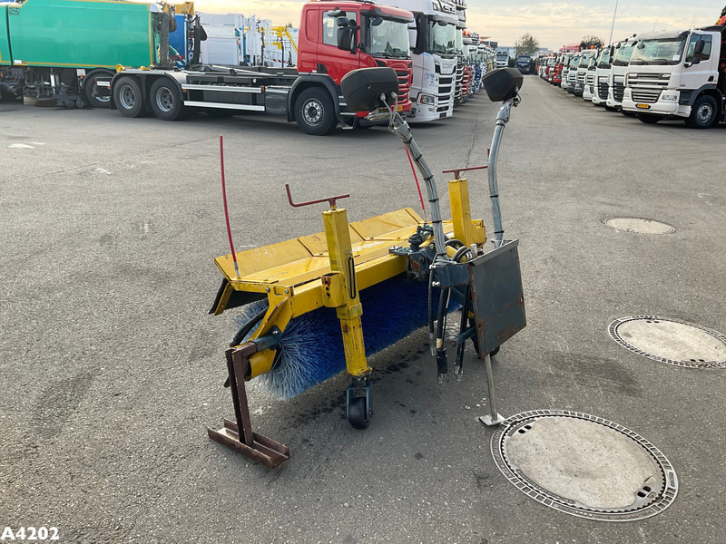 NIDO H15-150 - Implemento: foto 3 NIDO H15-150 - Implemento: foto 3