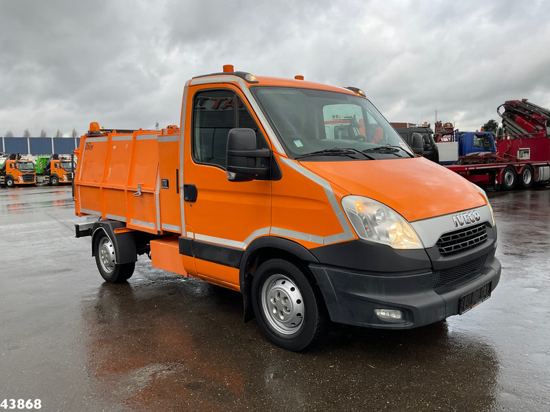 Iveco Daily 35S12 ITM 4m³ veegvuilopbouw - Camión de basura: foto 3 Iveco Daily 35S12 ITM 4m³ veegvuilopbouw - Camión de basura: foto 3