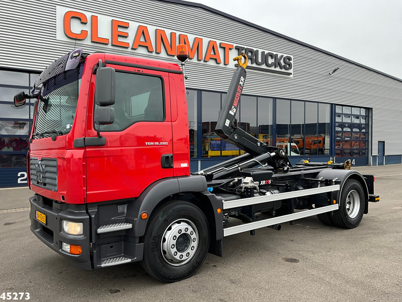 MAN TGM 18.280 Multilift 21 Ton haakarmsysteem Just 25.790 km! - Camión multibasculante: foto 1 MAN TGM 18.280 Multilift 21 Ton haakarmsysteem Just 25.790 km! - Camión multibasculante: foto 1