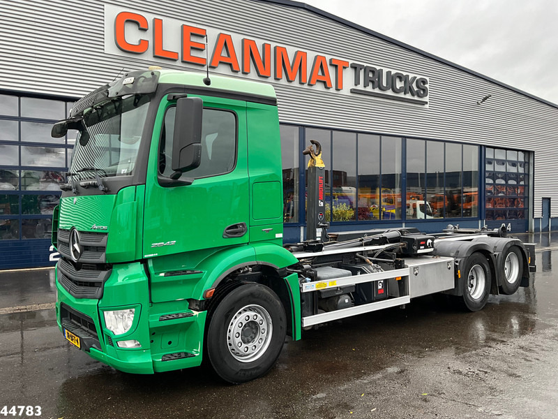 Mercedes-Benz Antos 2642 Euro 6 Multilift 26 Ton haakarmsysteem - Camión multibasculante: foto 2 Mercedes-Benz Antos 2642 Euro 6 Multilift 26 Ton haakarmsysteem - Camión multibasculante: foto 2