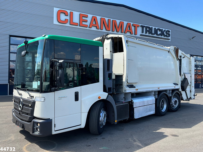 Mercedes-Benz Econic 2630 Euro 6 CNG Norba MF 300 18m³ 2 compartimenten just 137.620 km! - Camión de basura: foto 2 Mercedes-Benz Econic 2630 Euro 6 CNG Norba MF 300 18m³ 2 compartimenten just 137.620 km! - Camión de basura: foto 2