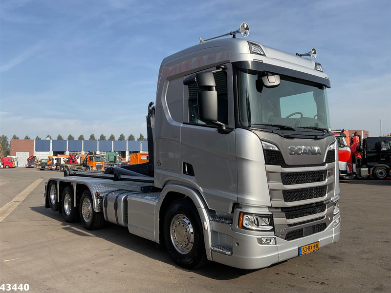 Scania R 770 V8 Euro 6 Retarder VDL 30 Ton haakarmsysteem NEW AND UNUSED! - Camión multibasculante: foto 3 Scania R 770 V8 Euro 6 Retarder VDL 30 Ton haakarmsysteem NEW AND UNUSED! - Camión multibasculante: foto 3