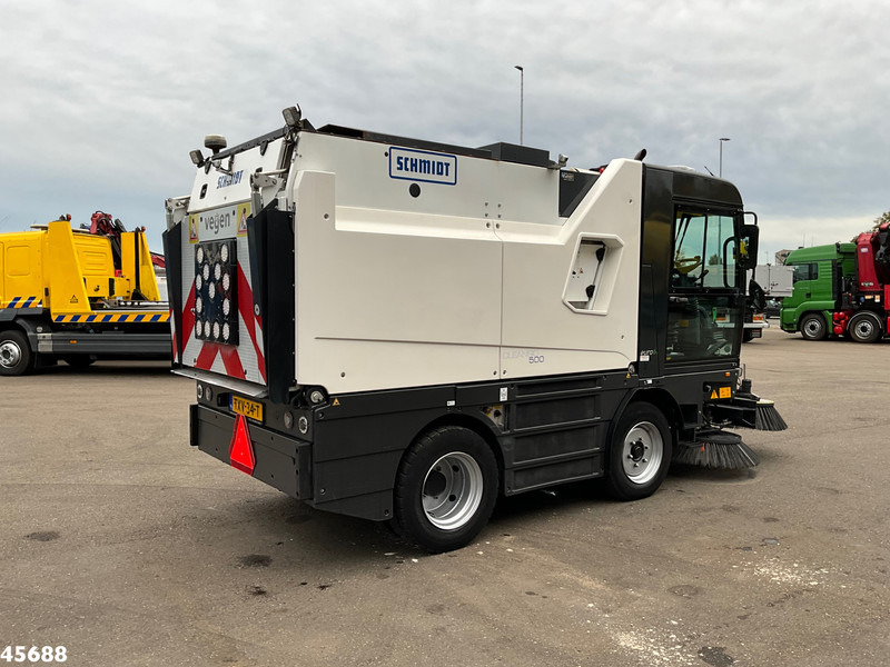 Schmidt Cleango Compact 500 Euro 6 with 3-rd brush Just 41.050 km! - Barredora vial: foto 5 Schmidt Cleango Compact 500 Euro 6 with 3-rd brush Just 41.050 km! - Barredora vial: foto 5