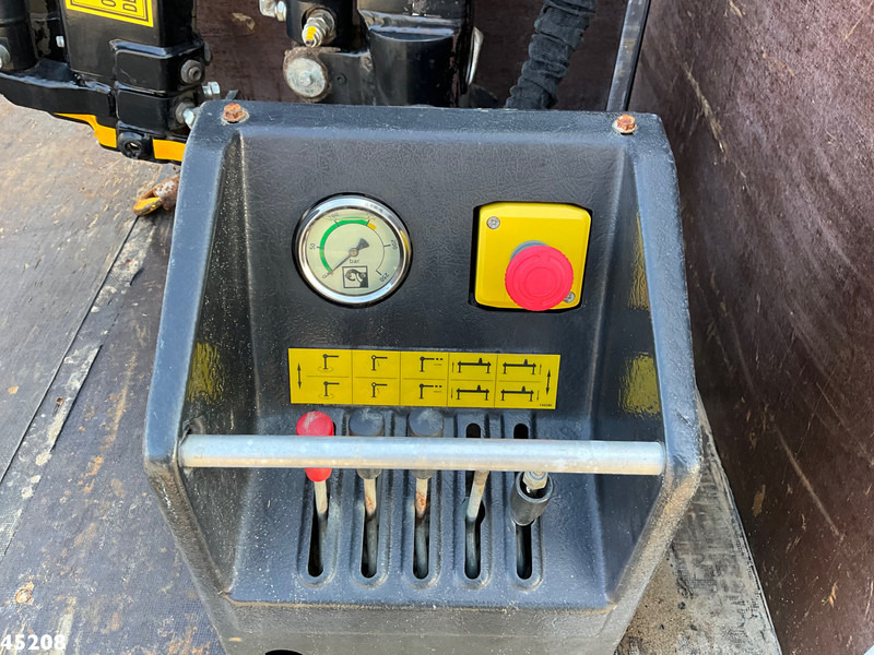 Camión grúa Volkswagen Crafter 35 2.0 TDI Hiab 1,3 Tonmeter laadkraan Just 82.346 km!: foto 13 Camión grúa Volkswagen Crafter 35 2.0 TDI Hiab 1,3 Tonmeter laadkraan Just 82.346 km!: foto 13