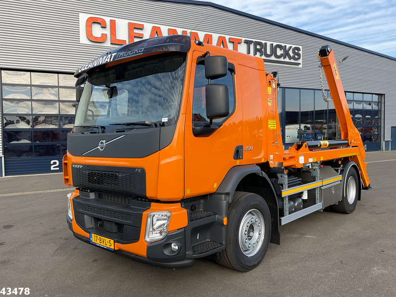 Volvo FE 350 Hyva 14 Ton portaalarmsysteem - Camión portacontenedor de cadenas: foto 1 Volvo FE 350 Hyva 14 Ton portaalarmsysteem - Camión portacontenedor de cadenas: foto 1