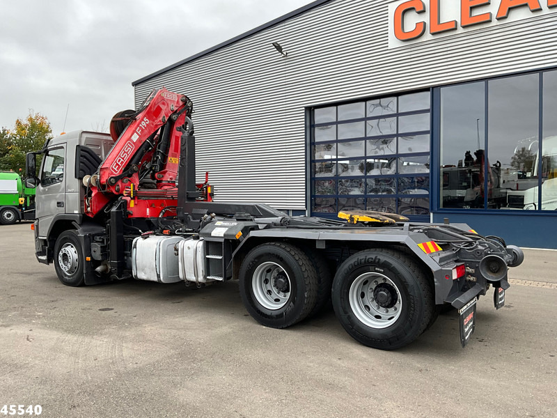 Volvo FM 340 6x4 Fassi 19 Tonmeter laadkraan - Camión multibasculante, Camión grúa: foto 2 Volvo FM 340 6x4 Fassi 19 Tonmeter laadkraan - Camión multibasculante, Camión grúa: foto 2