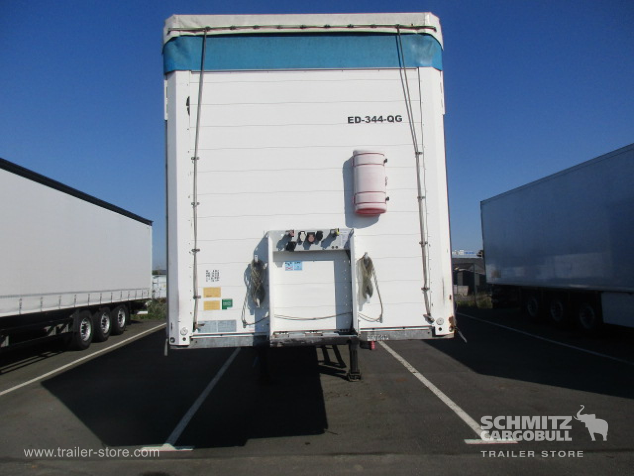 SCHMITZ Curtainsider Standard - Semirremolque lona: foto 2 SCHMITZ Curtainsider Standard - Semirremolque lona: foto 2