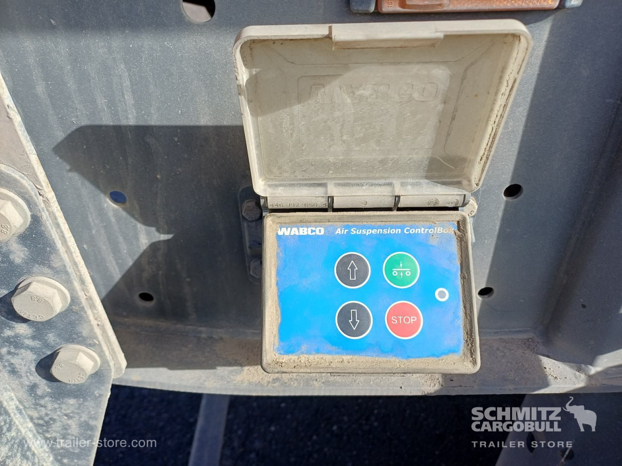 LANGENDORF Auflieger Kipper Stahlrundmulde 24m³ - Semirremolque volquete: foto 2 LANGENDORF Auflieger Kipper Stahlrundmulde 24m³ - Semirremolque volquete: foto 2