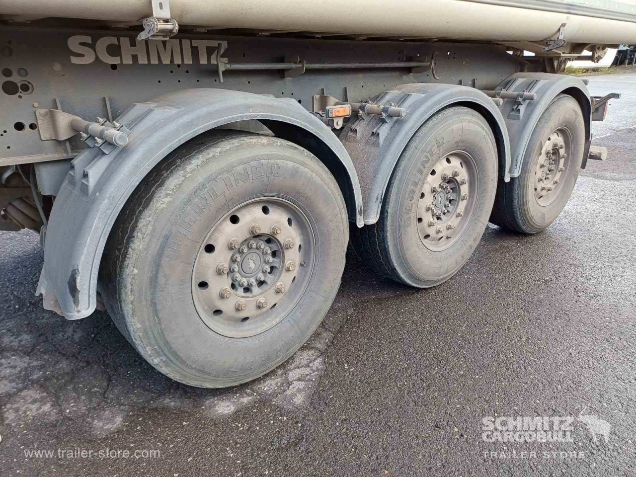 SCHMITZ Auflieger Kipper Alukastenmulde 24m³ - Semirremolque volquete: foto 2 SCHMITZ Auflieger Kipper Alukastenmulde 24m³ - Semirremolque volquete: foto 2