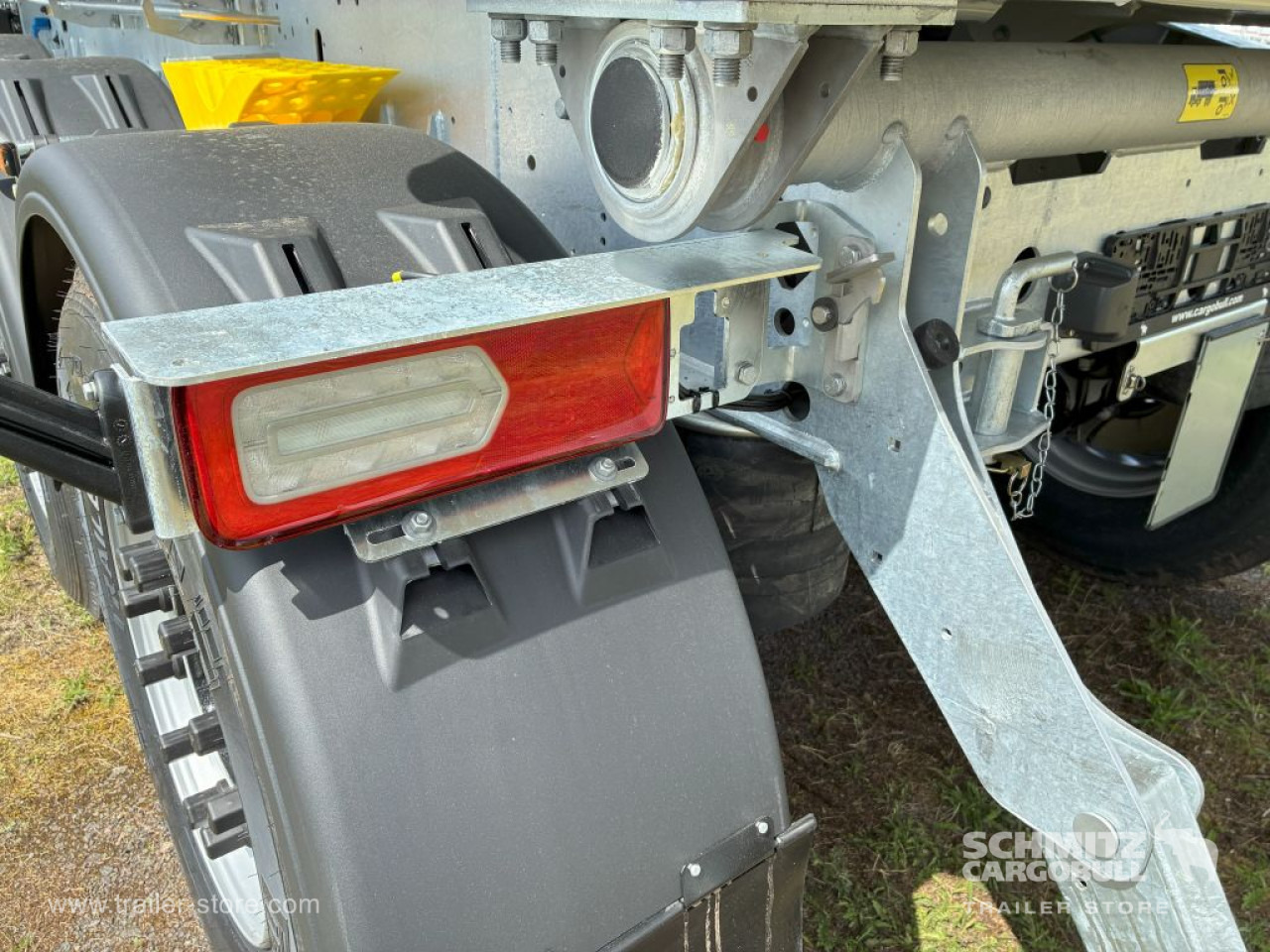 SCHMITZ Auflieger Kipper Stahlrundmulde 29m³ - Semirremolque volquete: foto 3 SCHMITZ Auflieger Kipper Stahlrundmulde 29m³ - Semirremolque volquete: foto 3