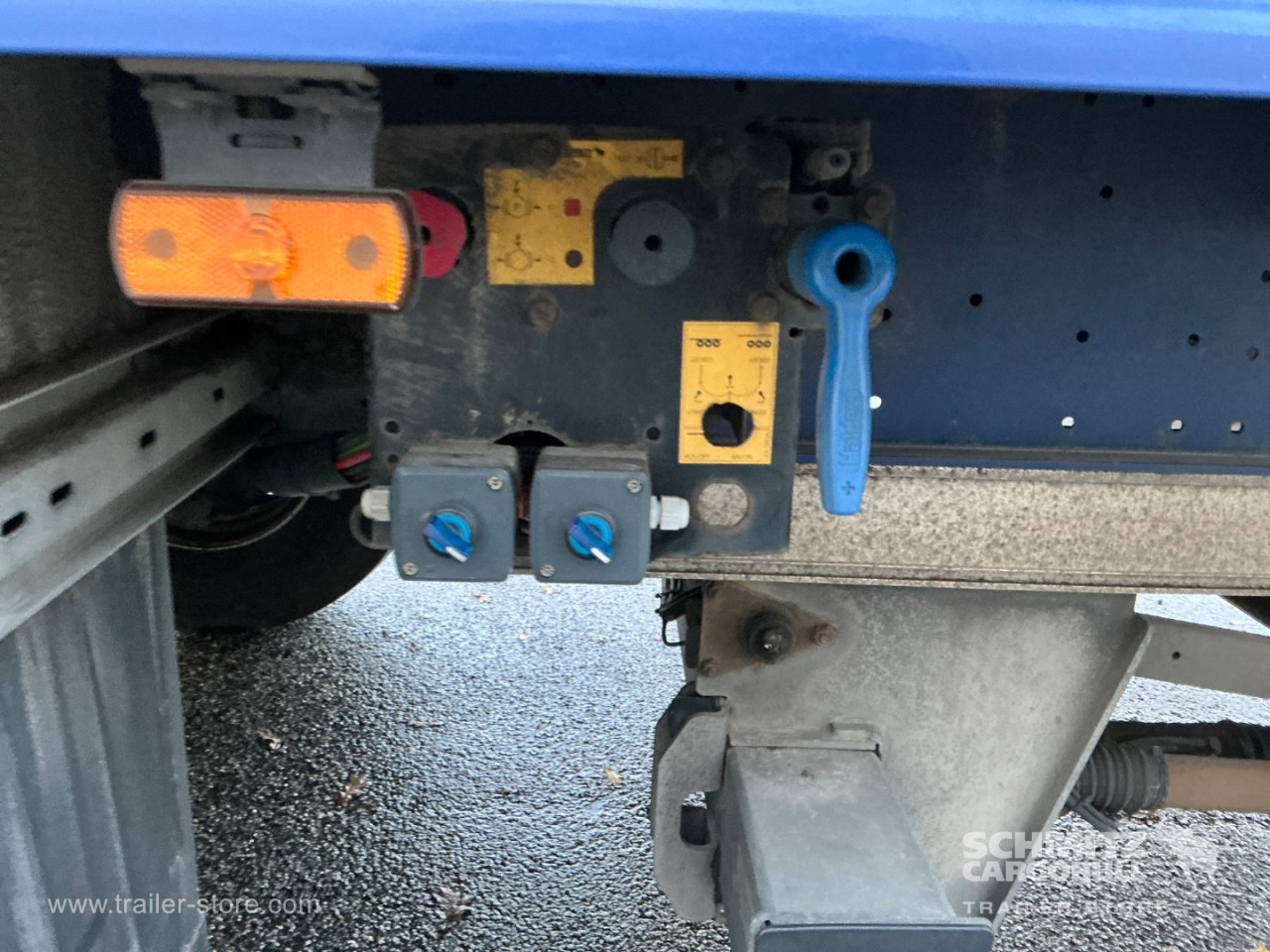 SCHMITZ Dryfreight Standard Taillift - Semirremolque caja cerrada: foto 4 SCHMITZ Dryfreight Standard Taillift - Semirremolque caja cerrada: foto 4