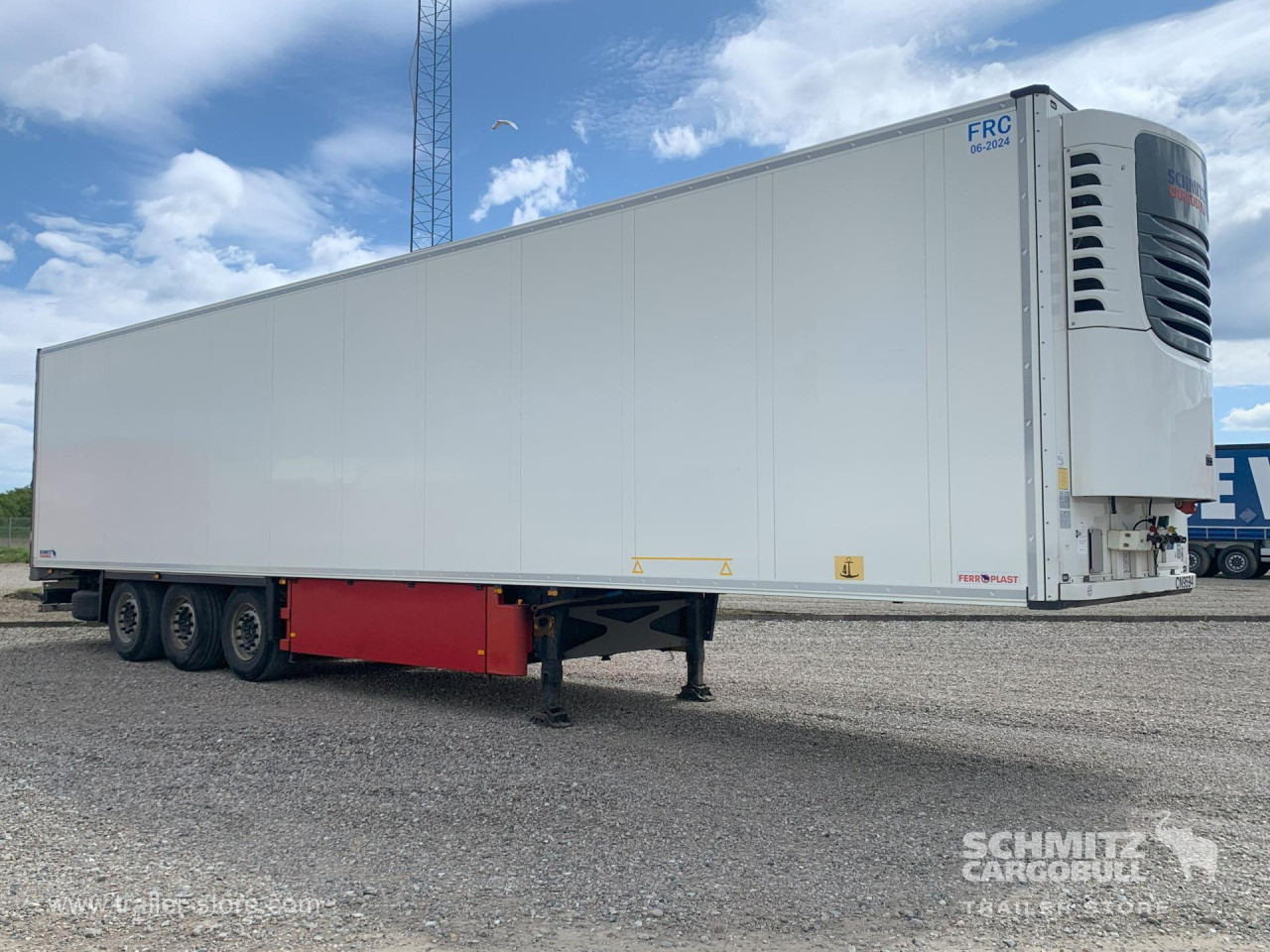 SCHMITZ Reefer Standard Double deck - Semirremolque isotérmico: foto 1 SCHMITZ Reefer Standard Double deck - Semirremolque isotérmico: foto 1