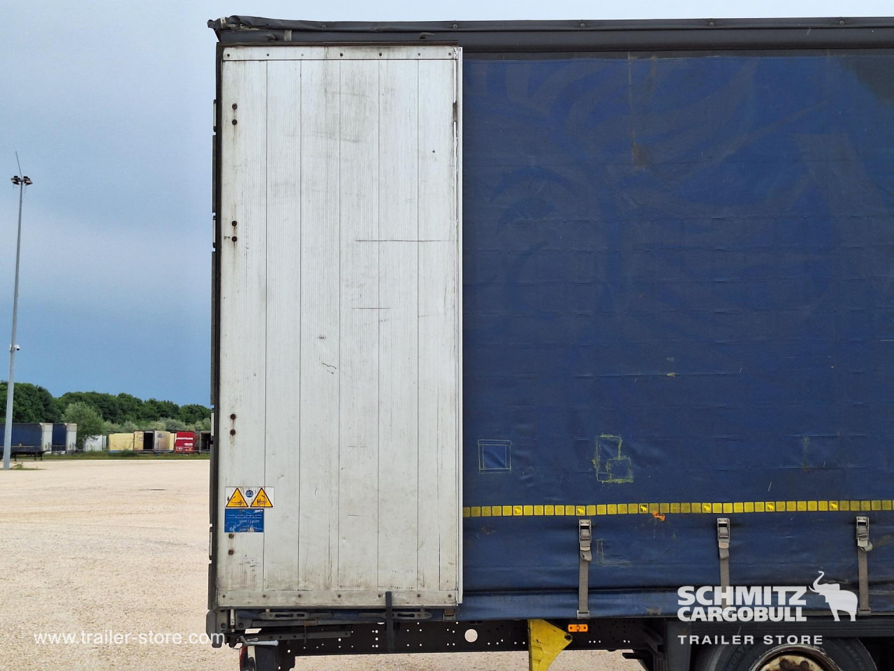 SCHMITZ Curtainsider Mega - Semirremolque lona: foto 3 SCHMITZ Curtainsider Mega - Semirremolque lona: foto 3