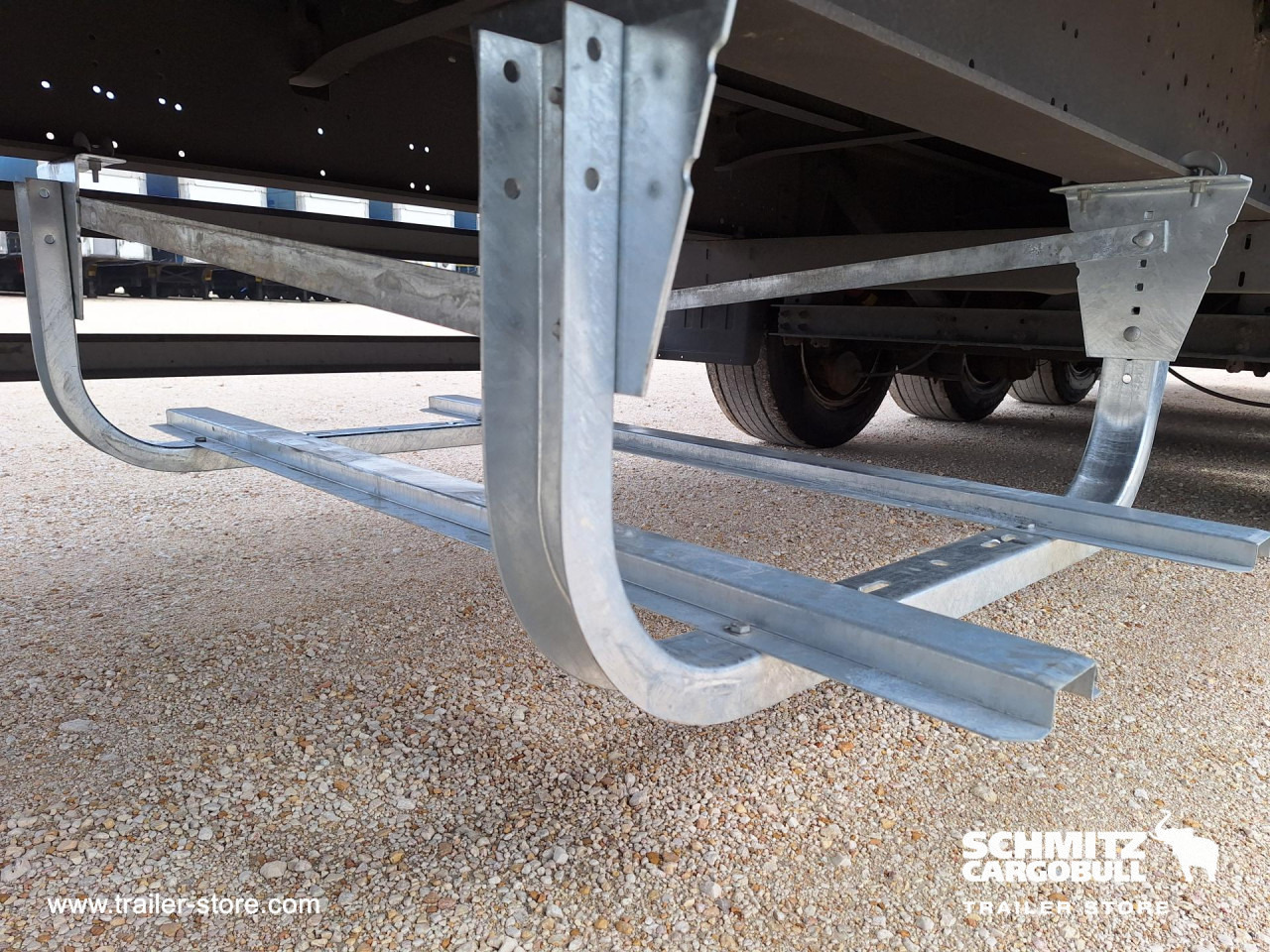 SCHMITZ Curtainsider Mega - Semirremolque lona: foto 4 SCHMITZ Curtainsider Mega - Semirremolque lona: foto 4