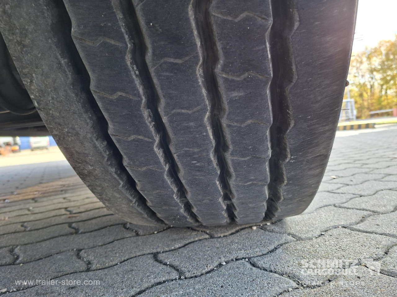 SCHMITZ Mélyhűtő koffer Multitemp - Semirremolque isotérmico: foto 4 SCHMITZ Mélyhűtő koffer Multitemp - Semirremolque isotérmico: foto 4