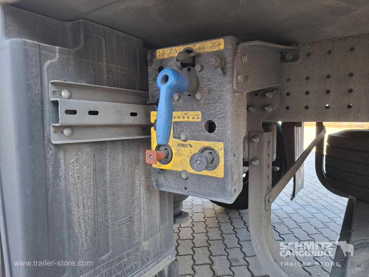 SCHMITZ Mélyhűtő koffer Multitemp - Semirremolque isotérmico: foto 4 SCHMITZ Mélyhűtő koffer Multitemp - Semirremolque isotérmico: foto 4