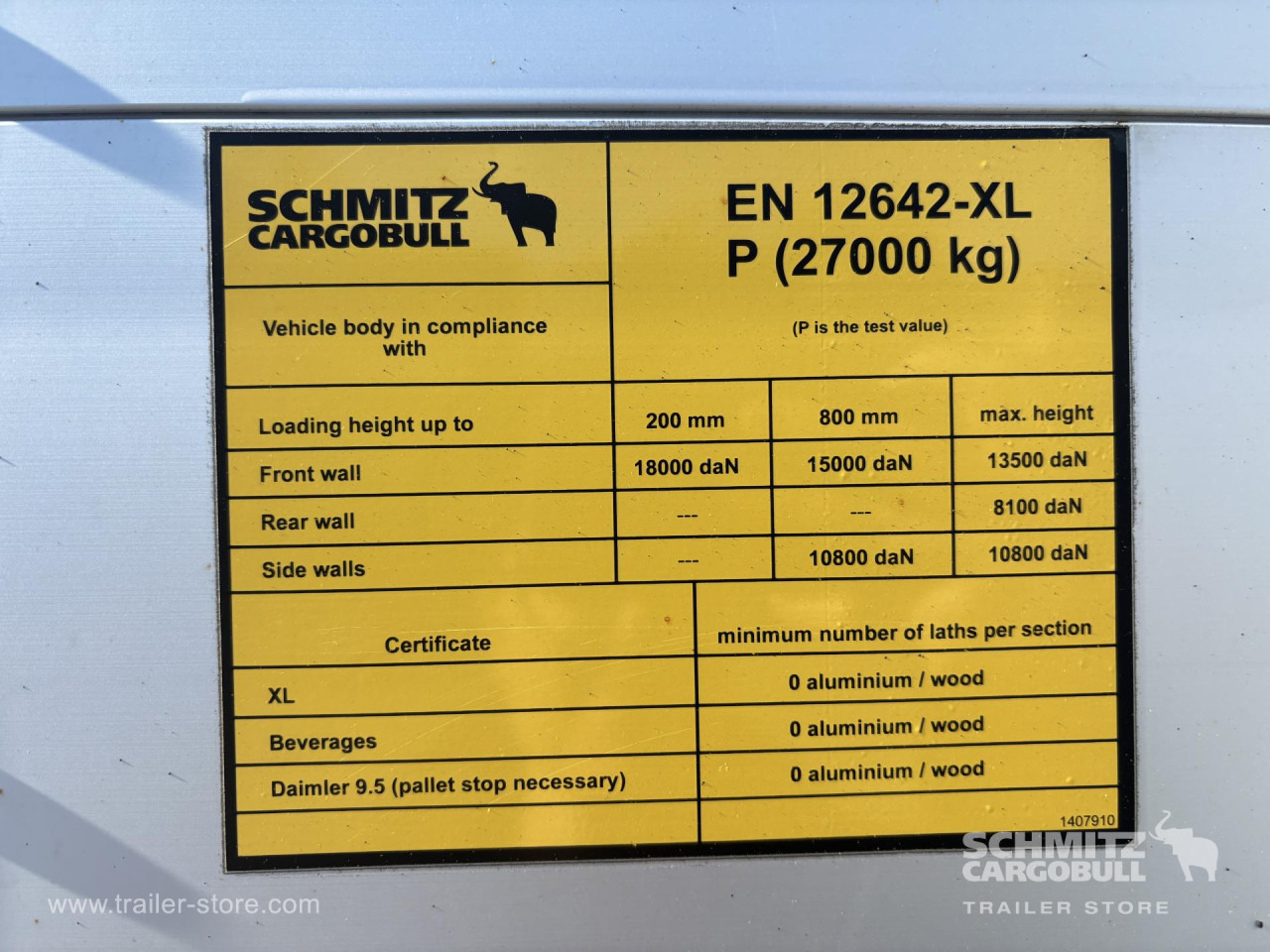 SCHMITZ Curtainsider Standard - Semirremolque lona: foto 2 SCHMITZ Curtainsider Standard - Semirremolque lona: foto 2