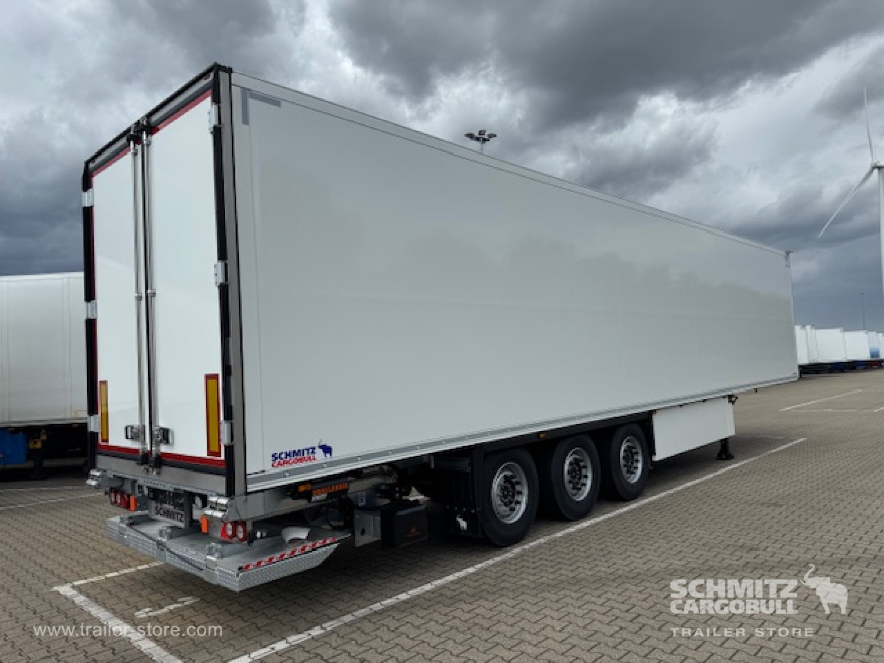 SCHMITZ Oplegger Vries Standard Taillift - Semirremolque isotérmico: foto 2 SCHMITZ Oplegger Vries Standard Taillift - Semirremolque isotérmico: foto 2