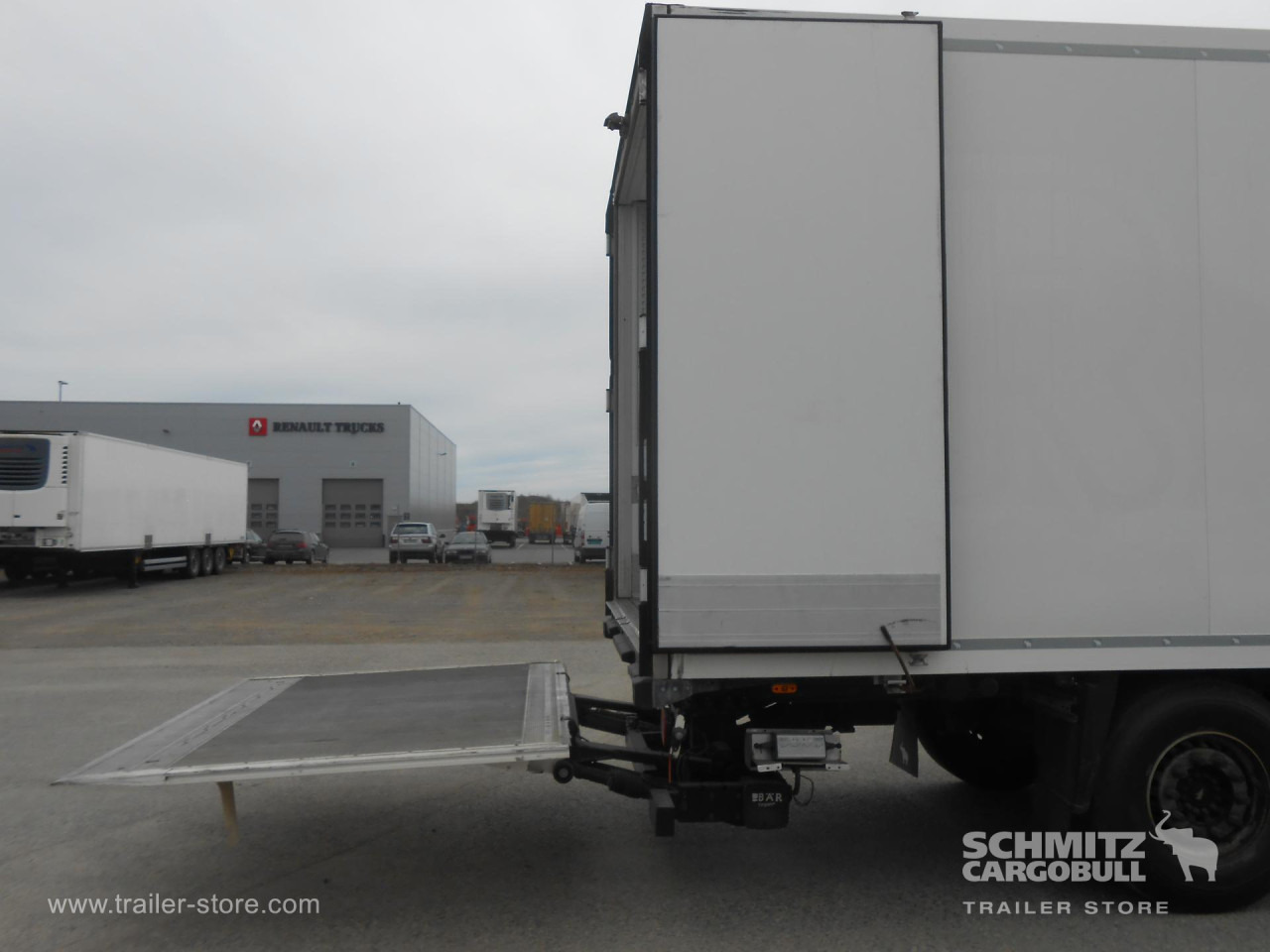 SCHMITZ Reefer Multitemp Taillift - Semirremolque isotérmico: foto 4 SCHMITZ Reefer Multitemp Taillift - Semirremolque isotérmico: foto 4