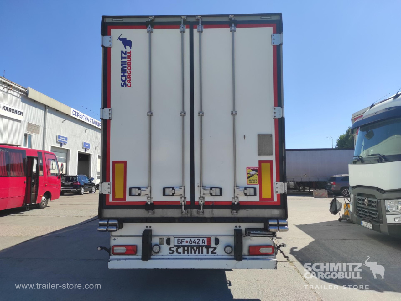 SCHMITZ Напівпричіп Стандартний - Semirremolque isotérmico: foto 2 SCHMITZ Напівпричіп Стандартний - Semirremolque isotérmico: foto 2