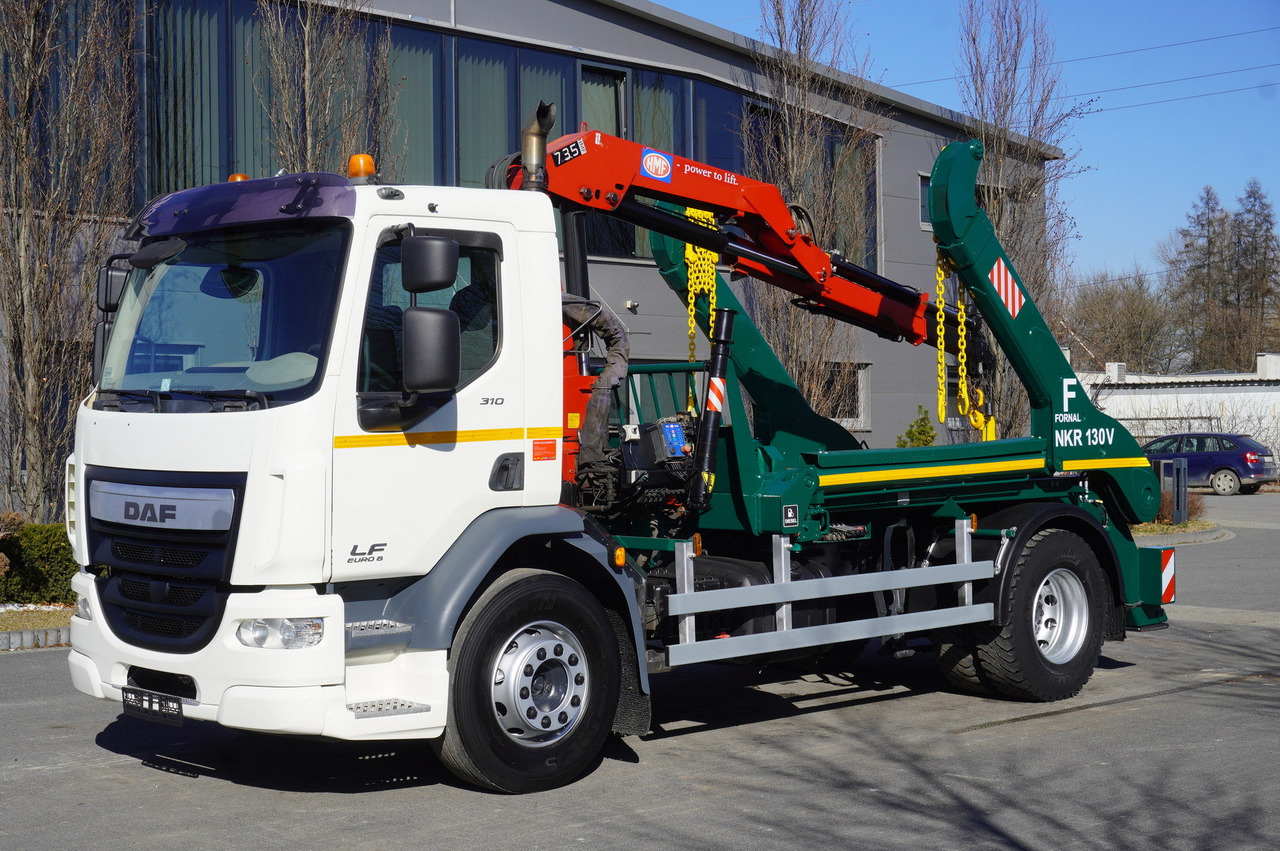 DAF LF 18.310 E6 / Skip loader Fornal NKR 130V / HDS HMF 735 K2 / Manual gearbox - Camión portacontenedor de cadenas, Camión grúa: foto 1 DAF LF 18.310 E6 / Skip loader Fornal NKR 130V / HDS HMF 735 K2 / Manual gearbox - Camión portacontenedor de cadenas, Camión grúa: foto 1