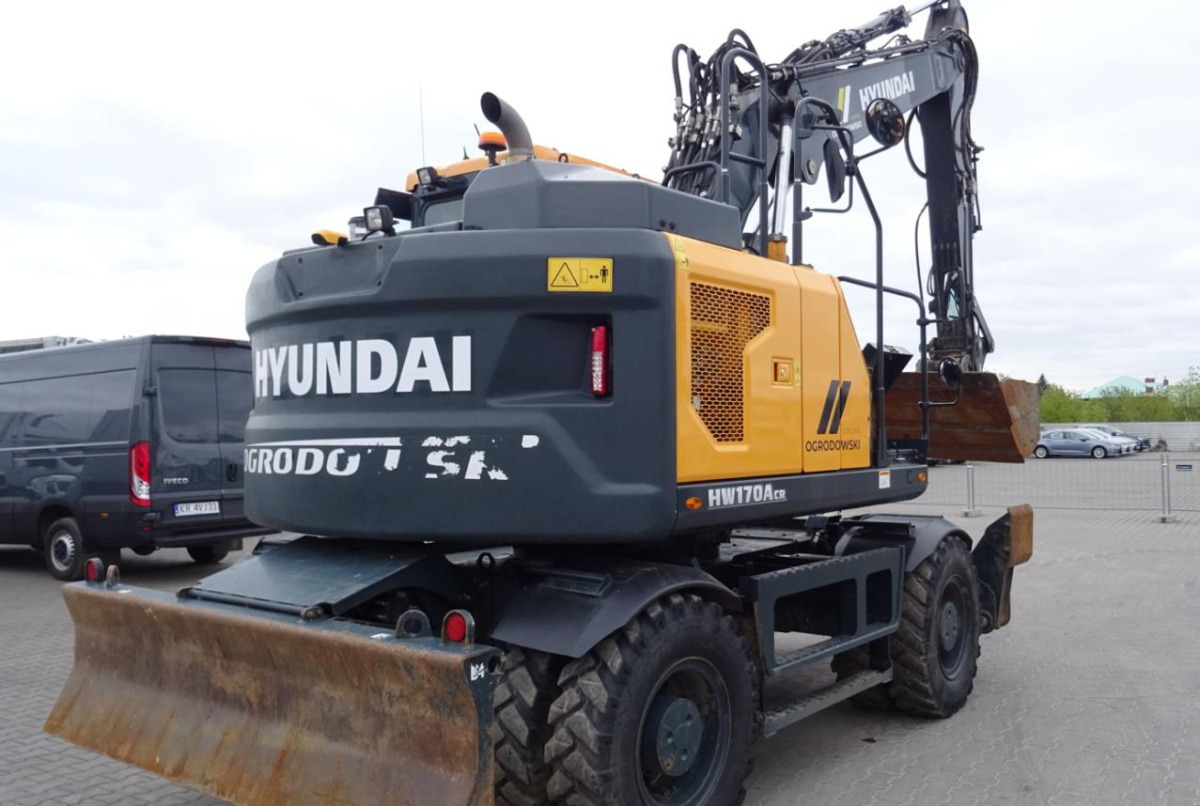 HYUNDAI HW170 ACR wheel excavator / 2000 MTH / 2022 / A/C - Excavadora de ruedas: foto 4 HYUNDAI HW170 ACR wheel excavator / 2000 MTH / 2022 / A/C - Excavadora de ruedas: foto 4