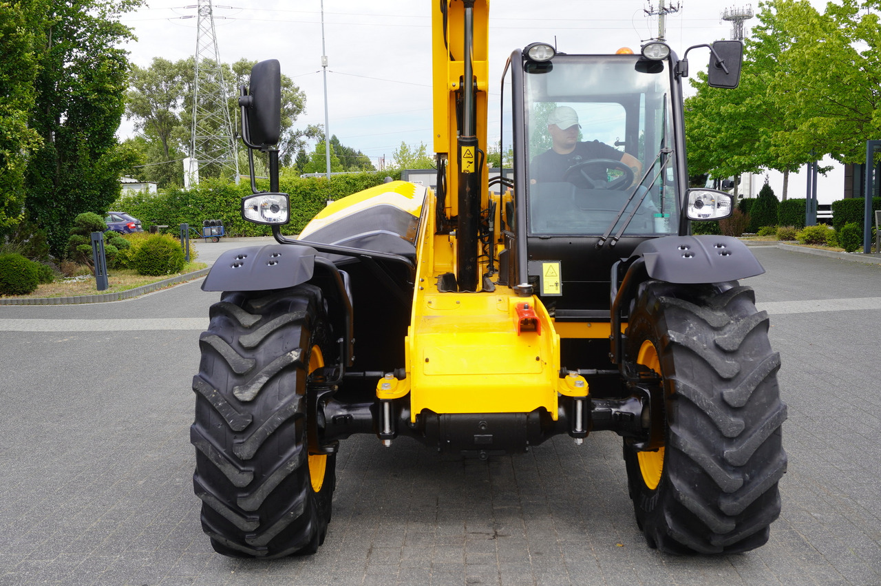 Leasing de JCB 526-56 AGRI Plus / 5.6 m telescopic loader / joystick JCB 526-56 AGRI Plus / 5.6 m telescopic loader / joystick: foto 17 Leasing de JCB 526-56 AGRI Plus / 5.6 m telescopic loader / joystick JCB 526-56 AGRI Plus / 5.6 m telescopic loader / joystick: foto 17