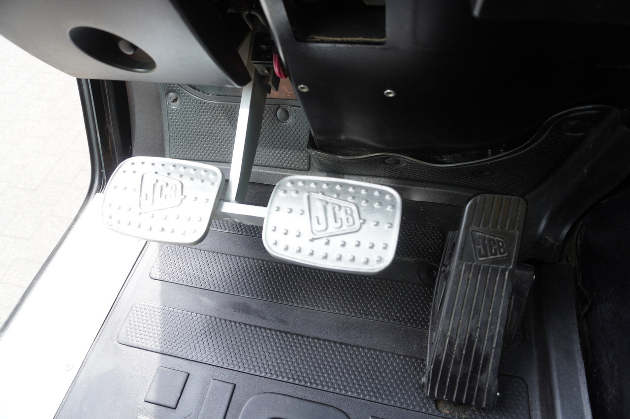 Leasing de JCB 526-56 AGRI Plus / 5.6 m telescopic loader / joystick JCB 526-56 AGRI Plus / 5.6 m telescopic loader / joystick: foto 36 Leasing de JCB 526-56 AGRI Plus / 5.6 m telescopic loader / joystick JCB 526-56 AGRI Plus / 5.6 m telescopic loader / joystick: foto 36