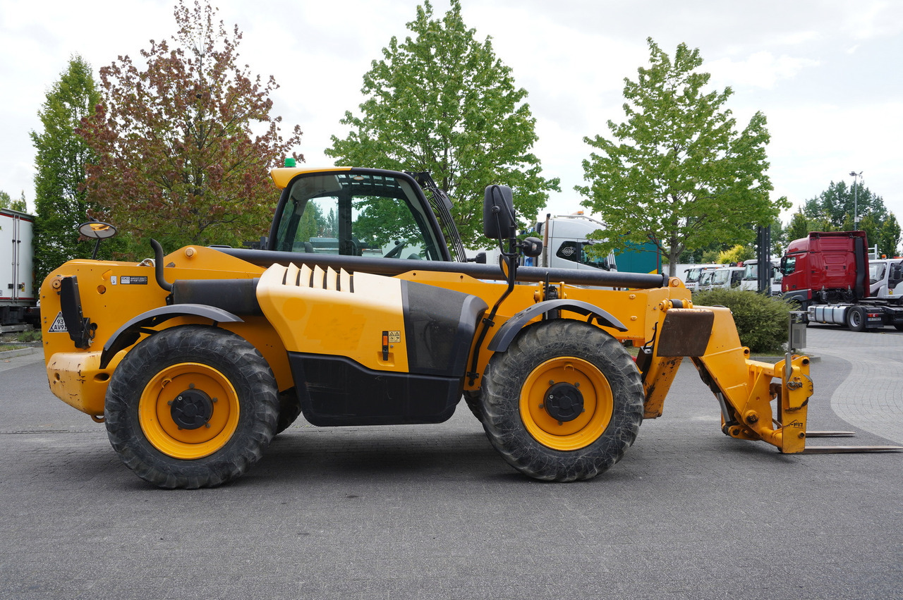 JCB 540-140 telescopic loader / 14 m range / 1800 MTH - Cargadora de ruedas telescópica: foto 4 JCB 540-140 telescopic loader / 14 m range / 1800 MTH - Cargadora de ruedas telescópica: foto 4